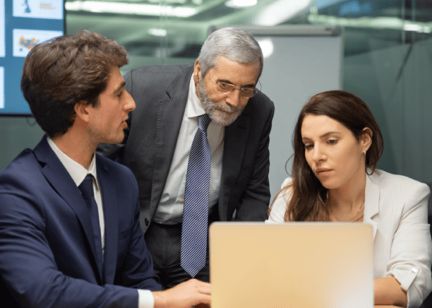Translator applies newjersey translation services for multiple industries, helping business professionals Translator applies newjersey translation services for multiple industries, helping business professionals