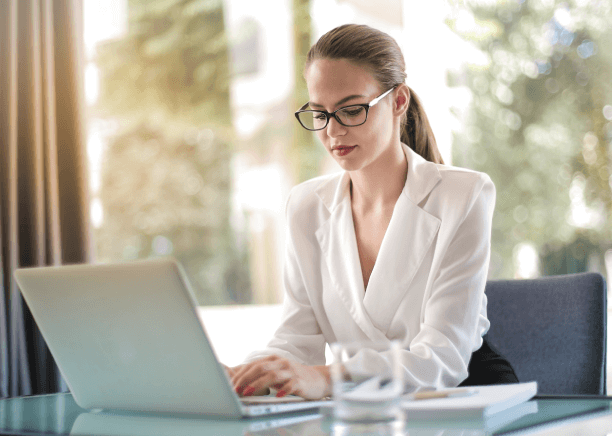 An expert typist providing accurate typing services in New Jersey An expert typist providing accurate typing services in New Jersey